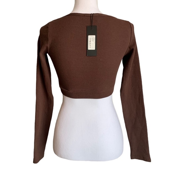 MOTEL ESMERA TOP DEEP MAHOGANY MODERN DAY LONG SLEEVE CROP TOP SIZE M - Picture 3 of 16